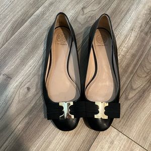 Tory Burch bow flats